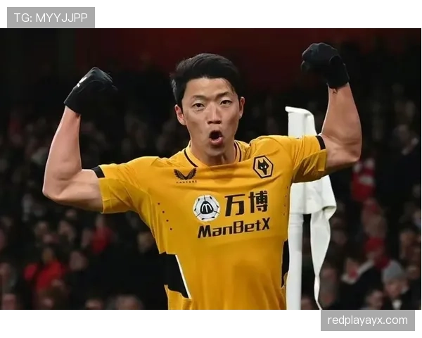 狼队前锋黄喜灿表现抢眼，本赛季数据亮眼引关注