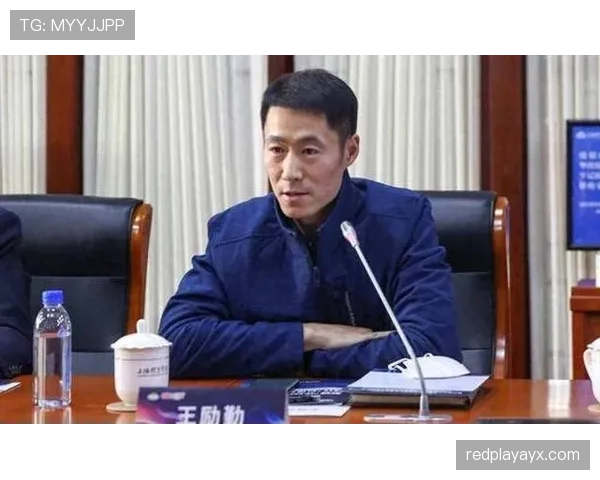 王励勤退役后住的那套房子,一个月物业费比我工资还高 王励勤退役后住的那套房子,一个月物业费比我工资还高
